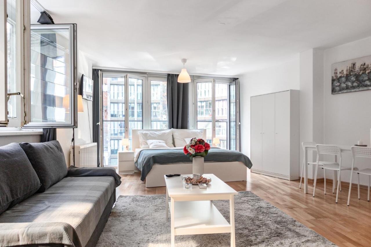 Gasometer Apartment - Designer Building With Amazing View Viena Exterior foto