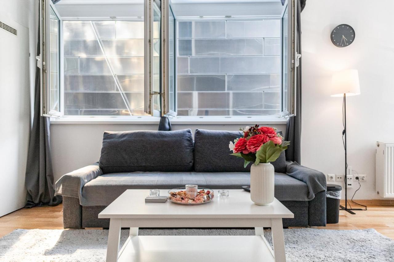 Gasometer Apartment - Designer Building With Amazing View Viena Exterior foto