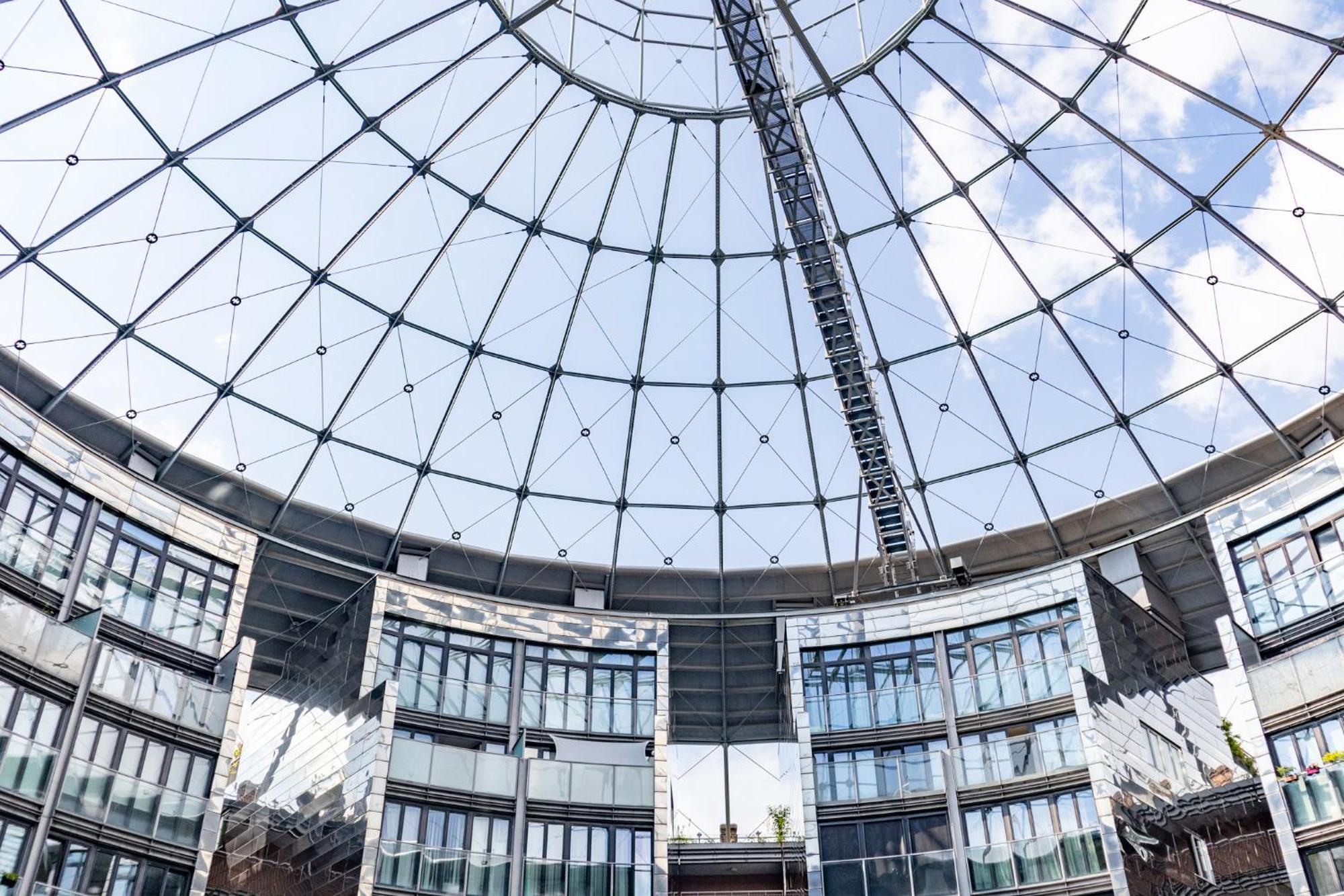 Gasometer Apartment - Designer Building With Amazing View Viena Exterior foto